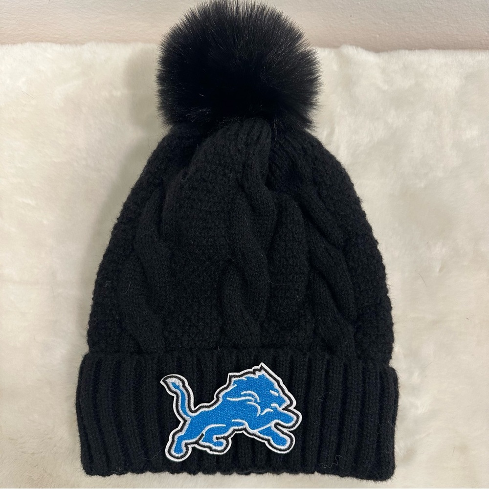 Detroit Lions beanie hat! NFL, winter warm, fuzzy, lined, black, cozy hat!!